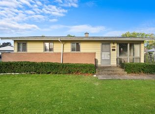 229 E Normandy Dr, Addison, IL 60101