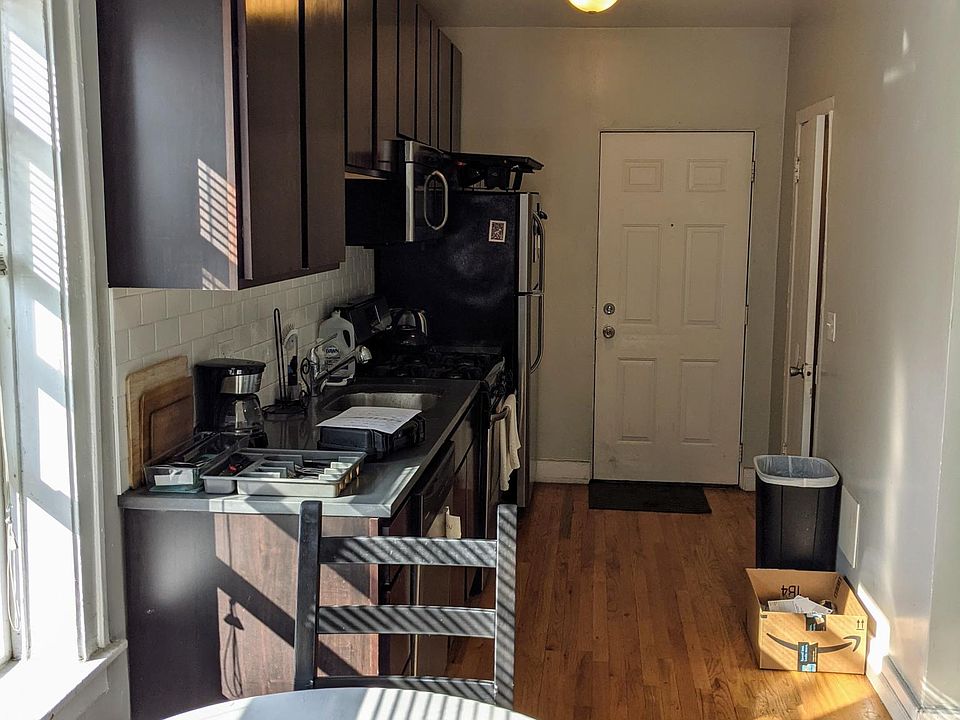 1st image of 1946 1/2 N Spaulding Ave #2B