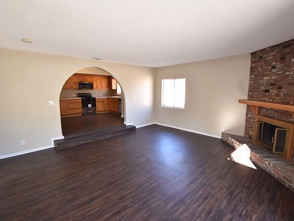 3rd image of 7822 Wexford Ave