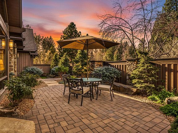 3rd image of 61644 Tam McArthur Loop