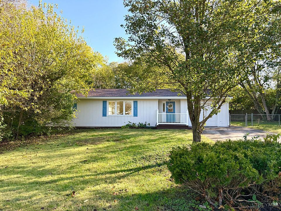1st image of 176 Lakeview Dr