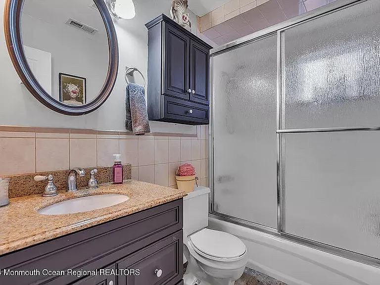 1725 3rd Ave — Photo 23