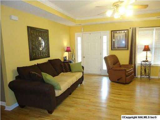 4th image of 316 College Ave