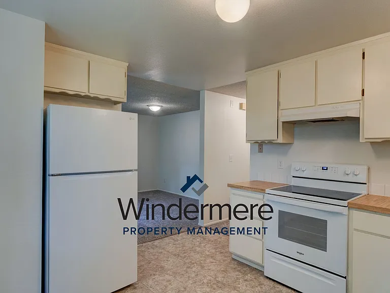 1510: 4146 Kimberly Way — Photo 3