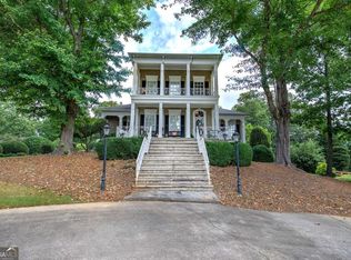 11 Forest Hill Dr SW, Cartersville, GA 30120