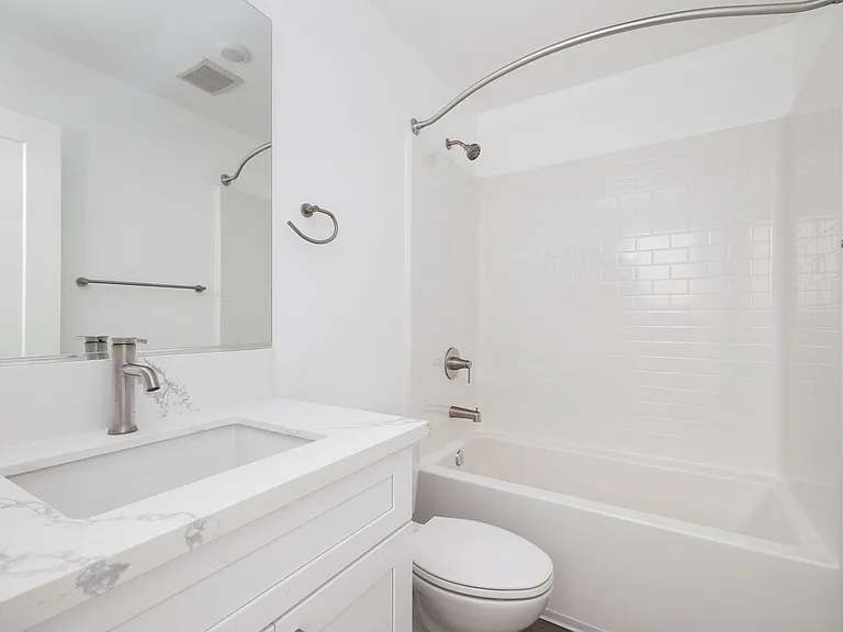 341 E 30th St E — Photo 21