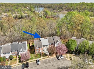 15761 Viewpoint Cir, Dumfries, VA 22025