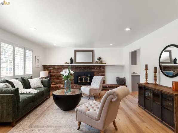 5179 Paul Scarlet Dr, Concord, CA 94521