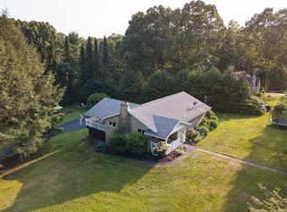 3802 Grove Rd, Gibsonia, PA 15044