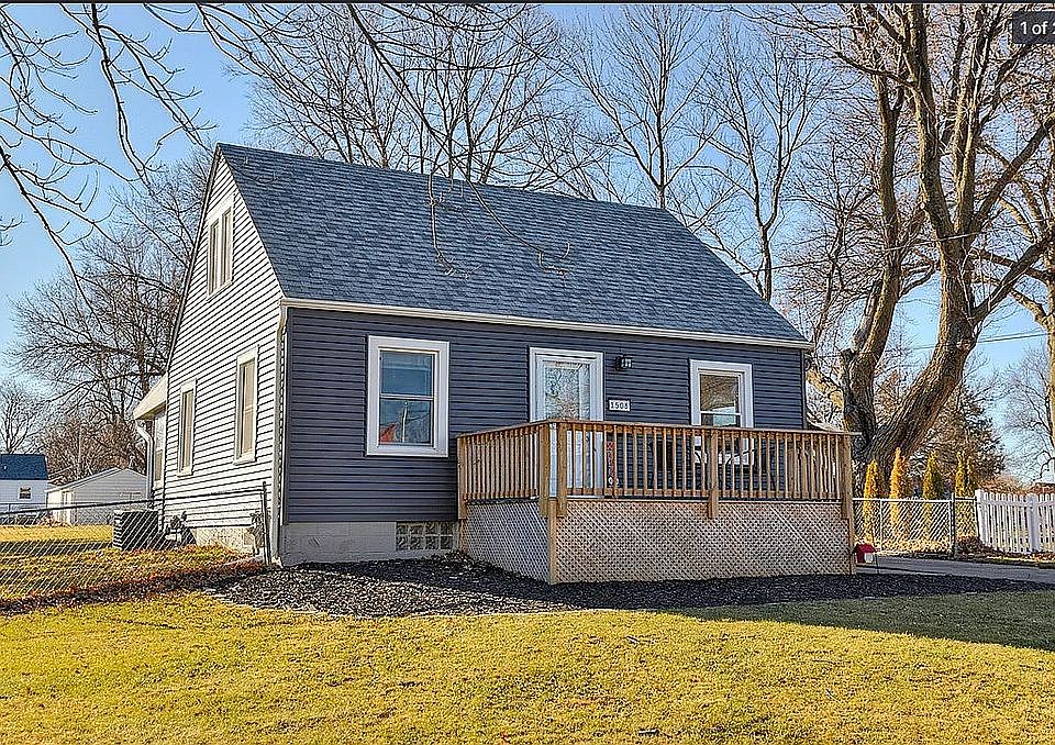 2nd image of 1508 Southlawn Dr