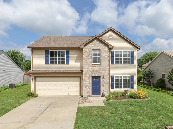 912 Lionshead Ln, Greenwood, IN 46143