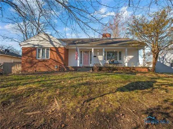 136 Crim St, Bowling Green, OH 43402