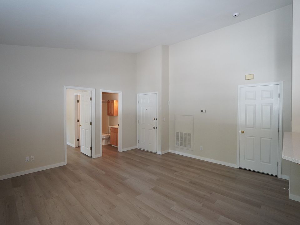 2nd image of 6589 W Lucky Ln