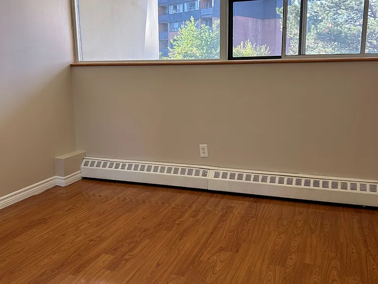 2121 Roche Ct #106 — Photo 18