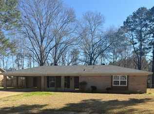 5017 Cottonwood Ln, Jackson, MS 39212