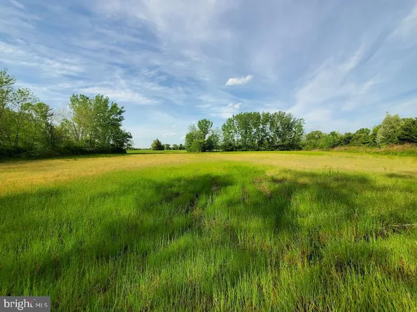 1041 Oxmead Rd, Mount Holly, NJ 08060