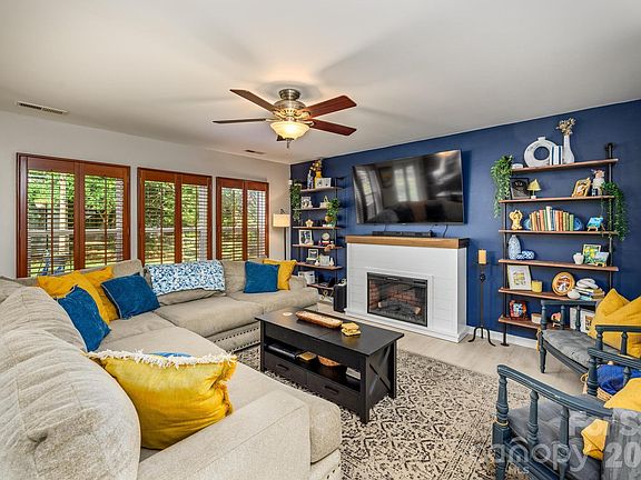 5th image of 2911 Glazer Valley Ct