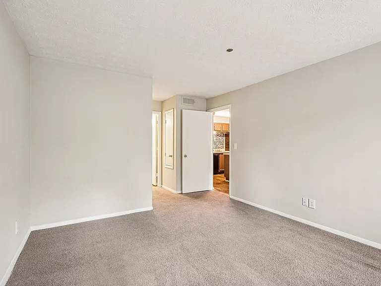 Birch Landing Apartments — Photo 68