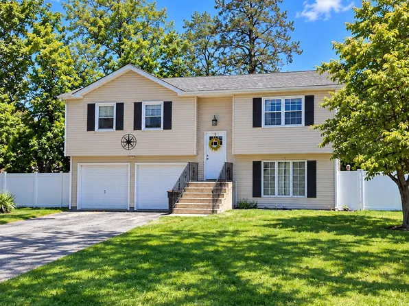 555 Oregon Avenue, Brick, NJ 08724