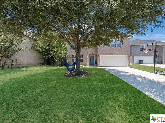 Homeowners pays for lawncare.
