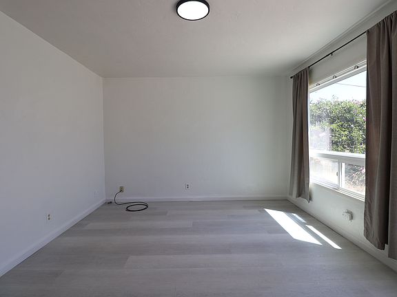 5th image of 116 S Halcyon Rd