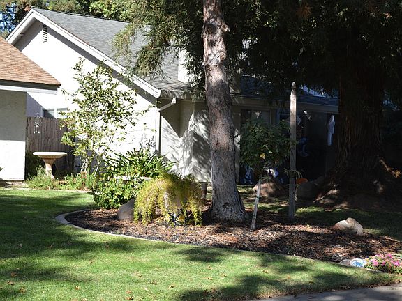 2nd image of 1505 Woodland Oaks Way