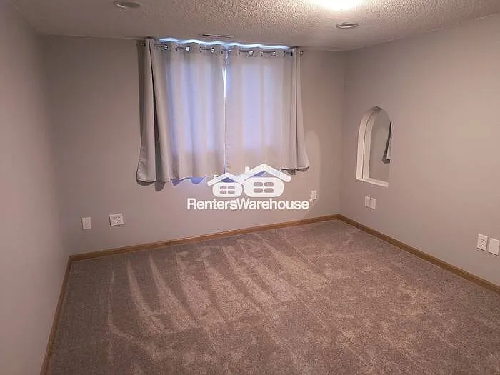 950 Butte Ct — Photo 21