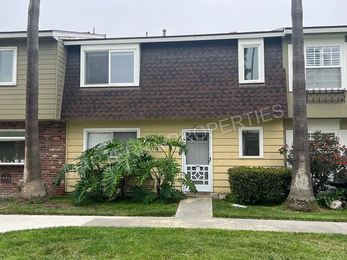 Building Photo - 8211 Foxhall Dr