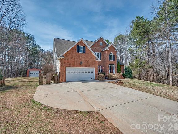 2nd image of 391 Chisholm Trl