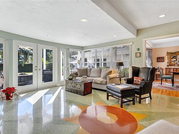 5th image of 105 Estado Way NE