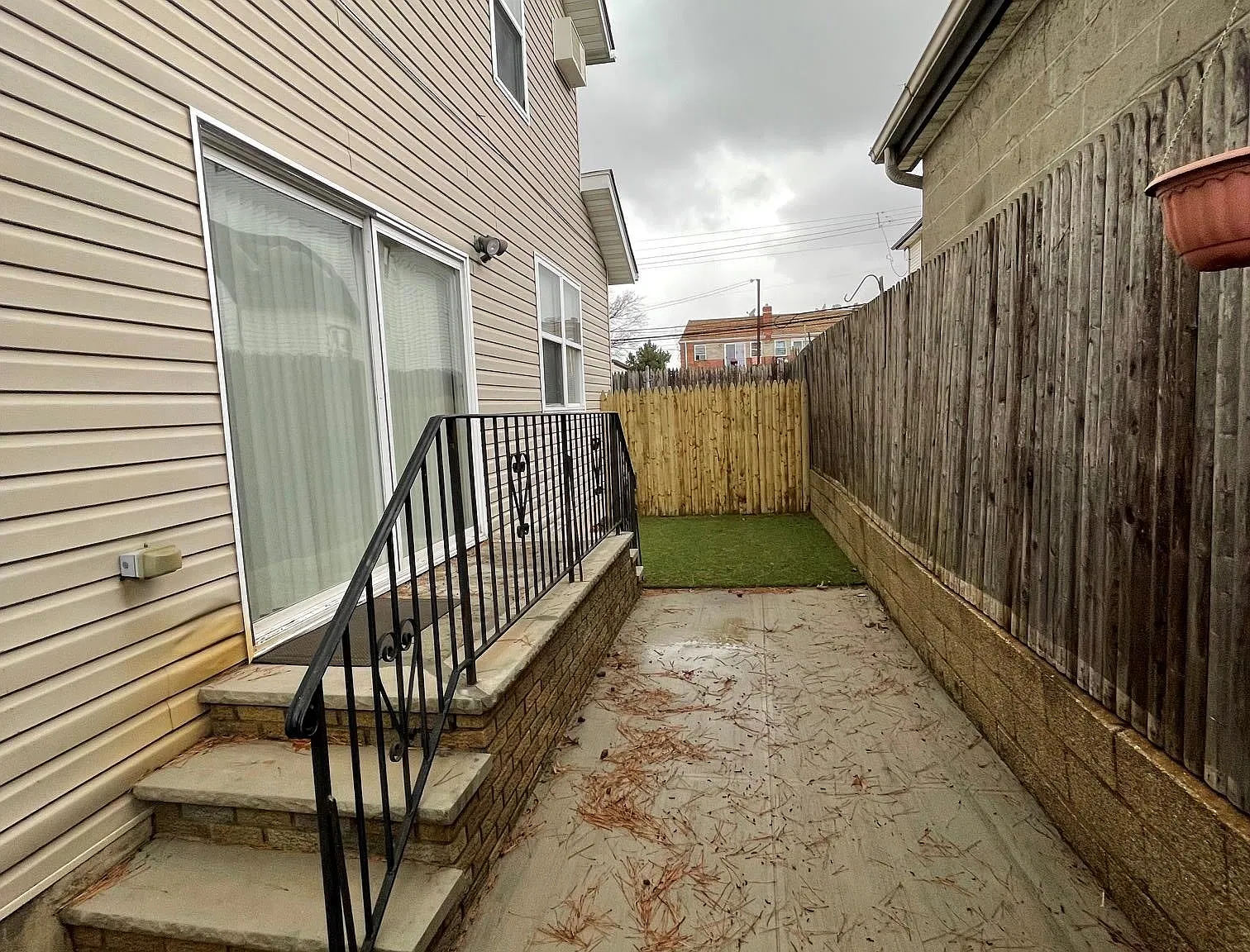 2 bed, 1.5 bath, 900 sqft, $3,250 — Photo 2