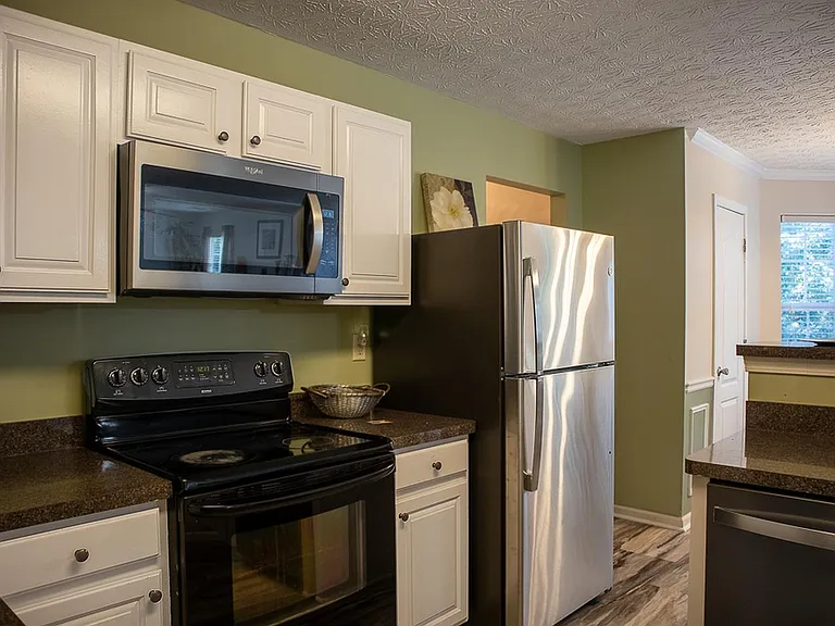 620 Blueangel Dr — Photo 17
