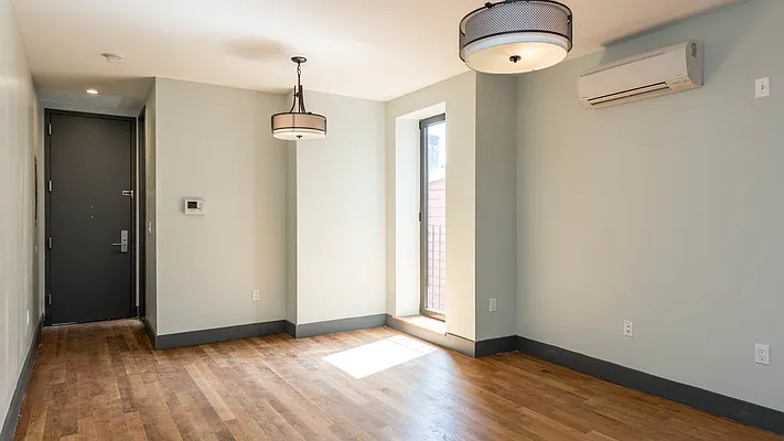 Rented by Nooklyn NYC LLC | media 45