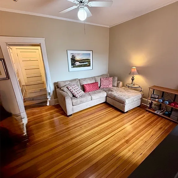 457 Washington St #8 — Photo 11