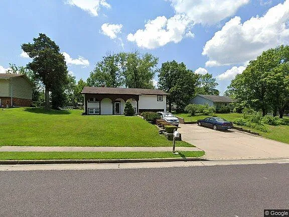 6402 E Saint Charles Rd — Photo 1