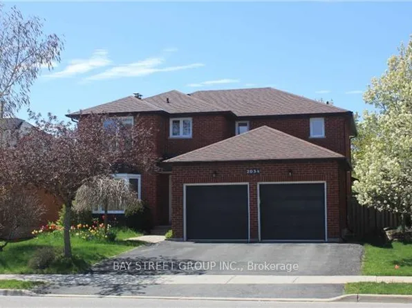 2034 Oxford Ave, Oakville, ON L6H 4K7