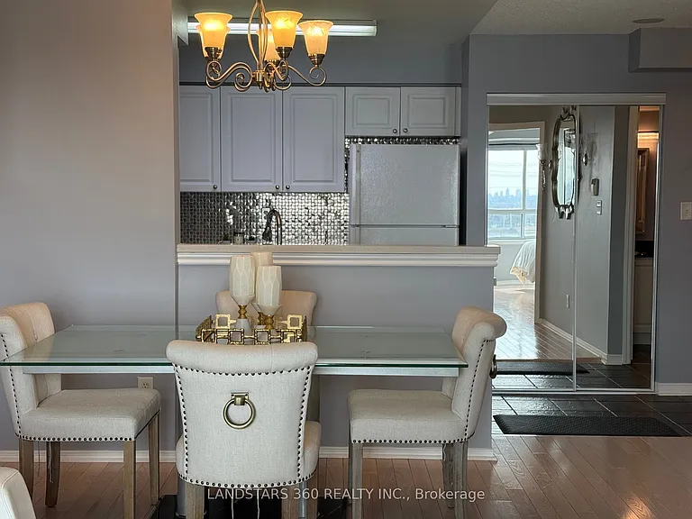 39 Oneida Cres #906 — Photo 16