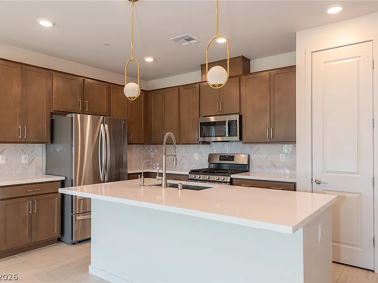 12059 Arrebol Ave — Photo 17