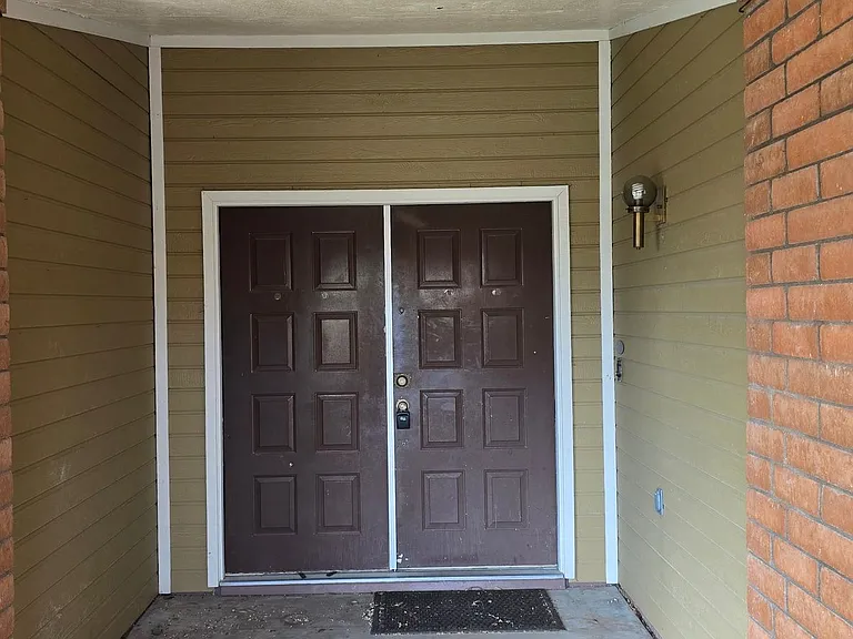 6407 W Brown St — Photo 2