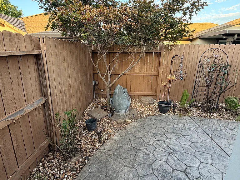 9855 Sheffield Way — Photo 21