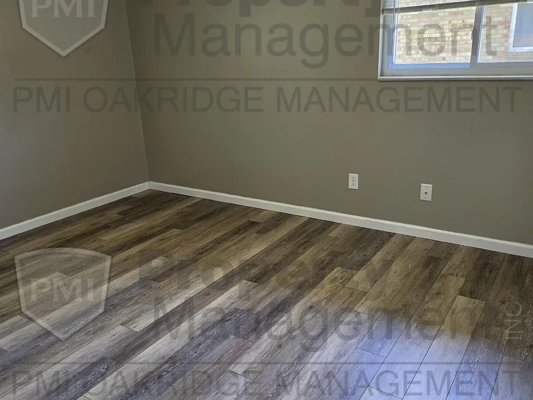 1256 Heritage Dr — Photo 16