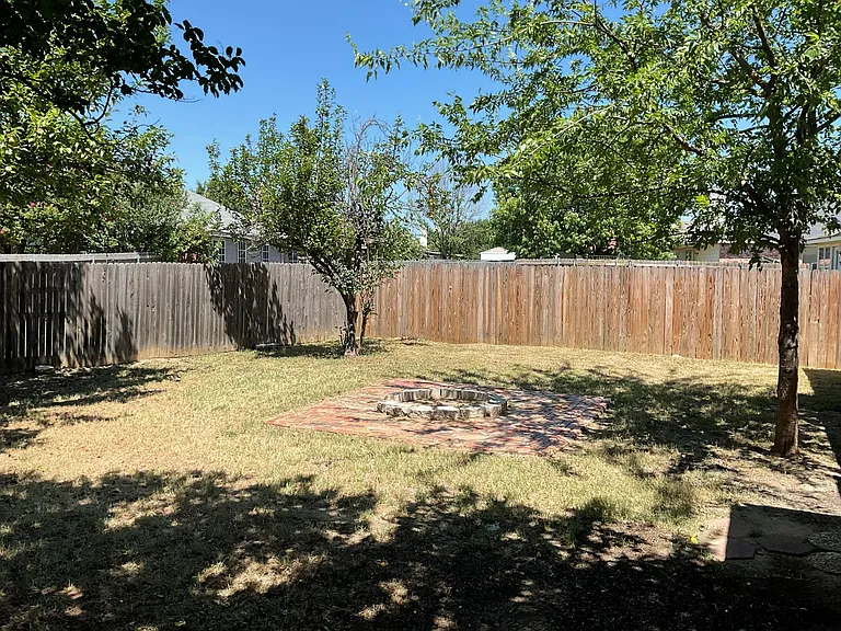 1001 Stockton Dr — Photo 23