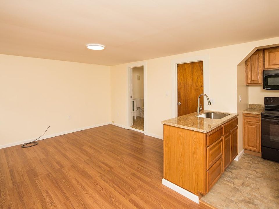 1st image of 2571 28th Ave