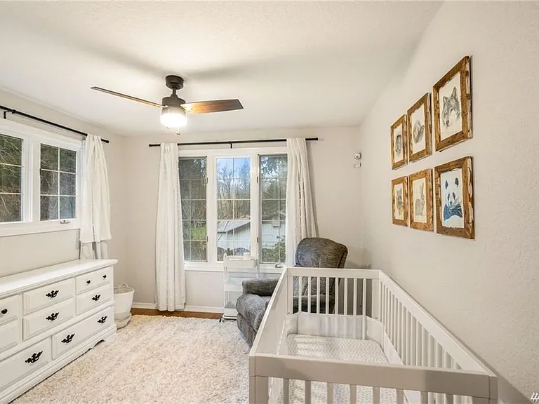 11922 Issaquah Hobart Rd SE — Photo 16