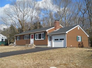 14 Boulder Rd, Hopkinton, RI 02833