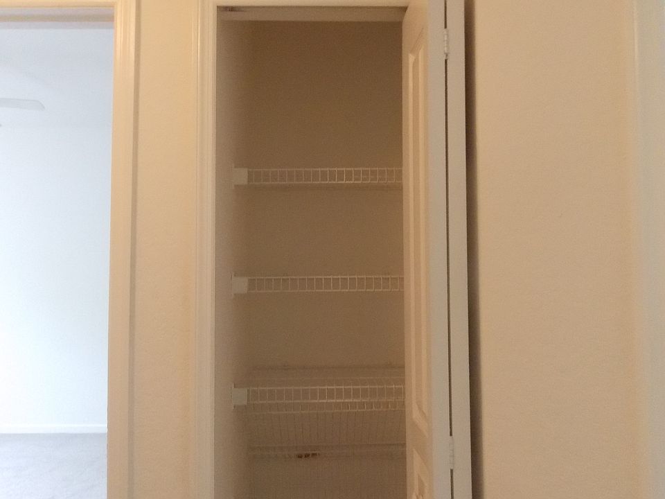 Photo of similar apartment