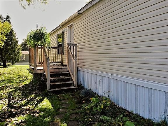 2nd image of 114 Glenview Dr