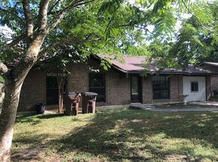 630 Peach St, Lockhart, TX 78644