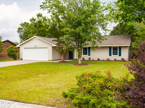 203 Poplar Road, Havelock, NC 28532
