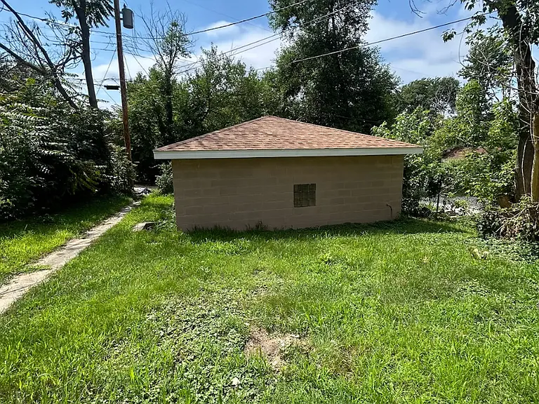 4230 Connecticut St — Photo 24